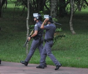 Imagens da repressão